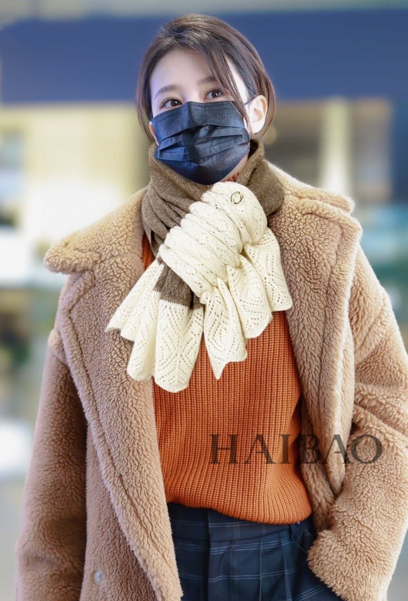 Loro Piana Scarf